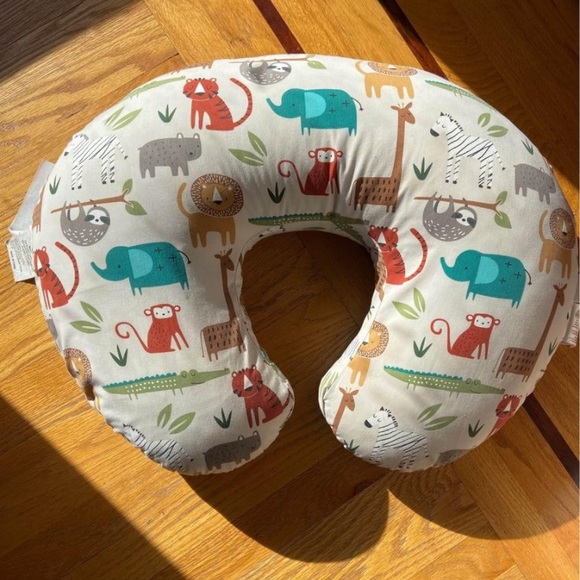 Boppy Other Boppy Support Nursing Pillow With Jungle Safari Animals